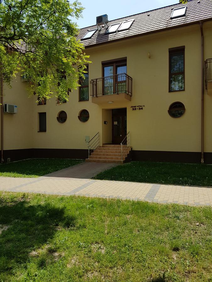 Tahiti Apartman Hajdúszoboszló Zewnętrze zdjęcie