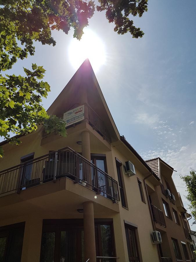 Tahiti Apartman Hajdúszoboszló Zewnętrze zdjęcie